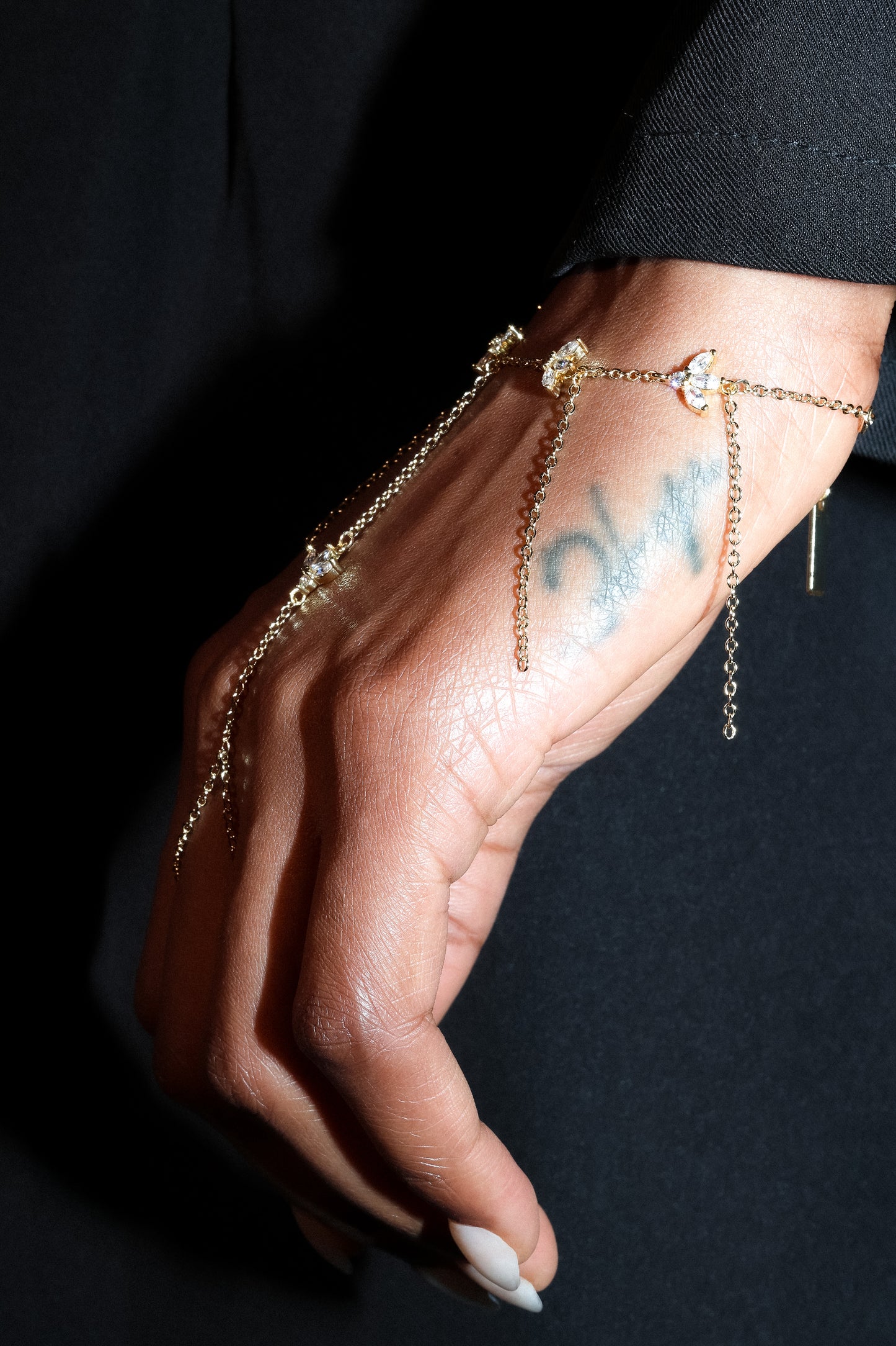 The Seraphine Hand Harness