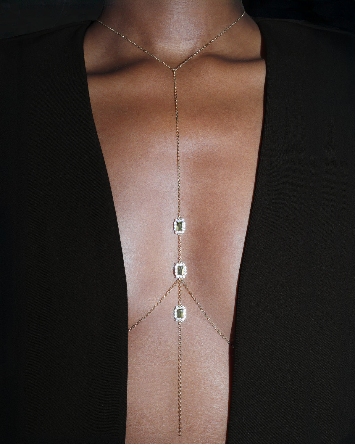 Carré Body Chain in Peridot Green