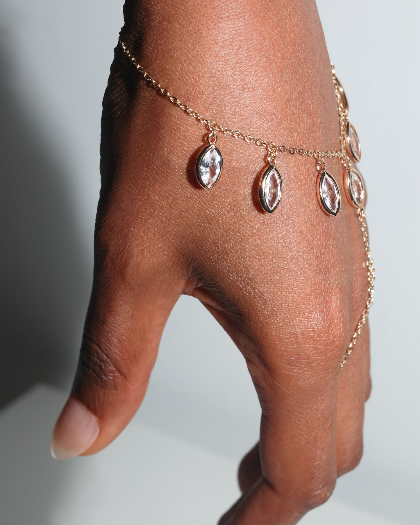 Elara Hand Chain