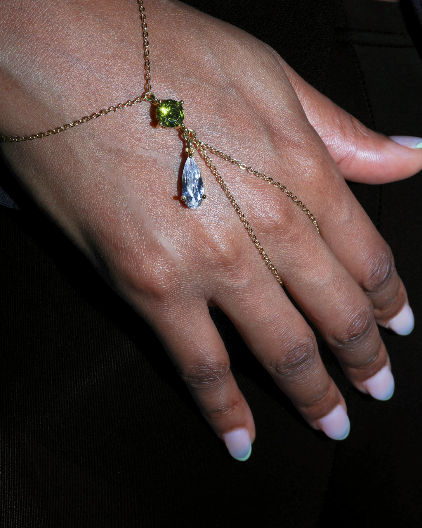Lumina Hand Chain in Peridot Green