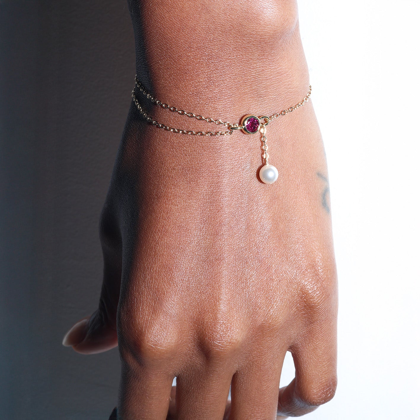 Studio Baloge Petale Bracelet minimalist gold bracelet worn on hand