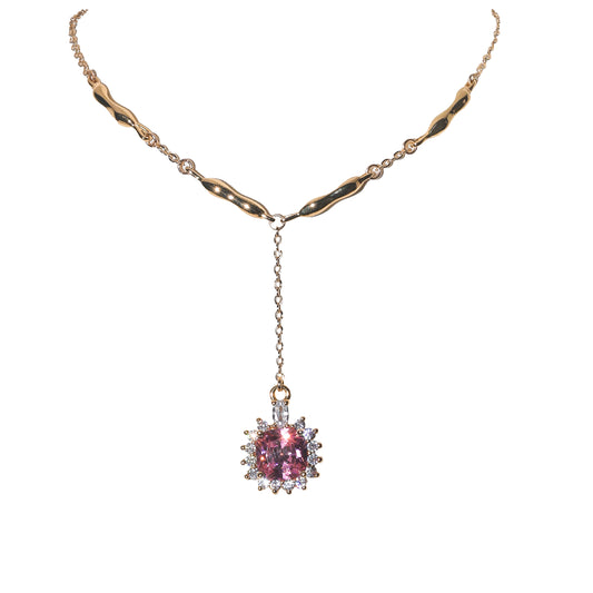 Relic Lariat Necklace in Clear