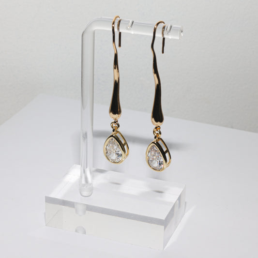 Suspendue Goutte Earrings