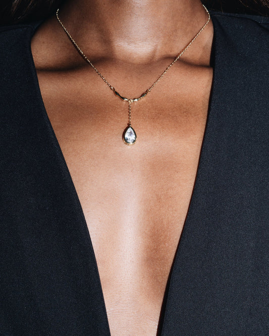 Suspendue Goutte Necklace