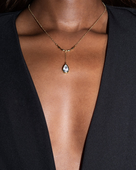 Suspendue Goutte Necklace